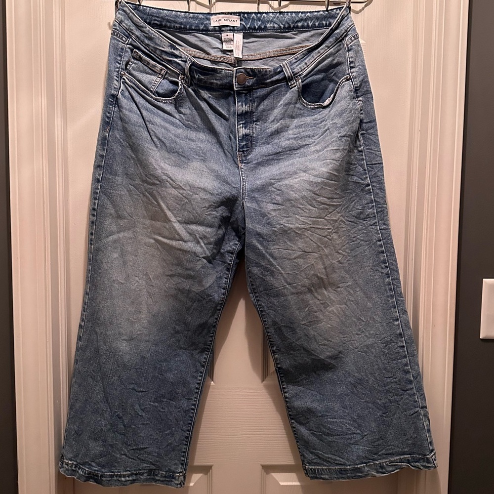 Lane Bryant size 16 wide leg crop mid rise